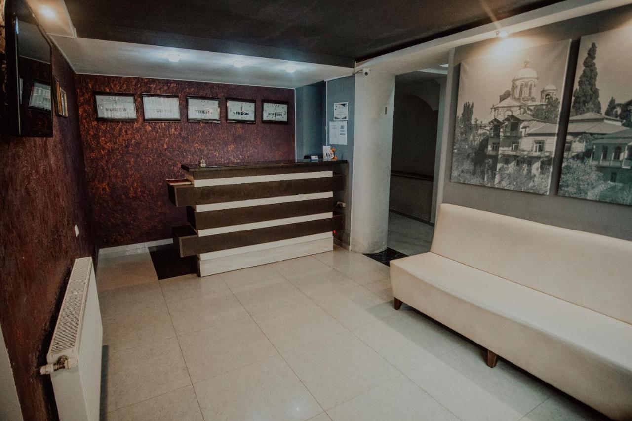 Discovery Hotel Kutaisi Esterno foto